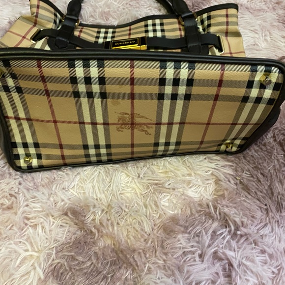 Burberry Haymarket Check Canvas Goldertone Tote Medium Bag 🔥FINAL price🔥 - Picture 4 of 7